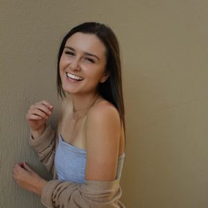 Meet your Posher, Abby